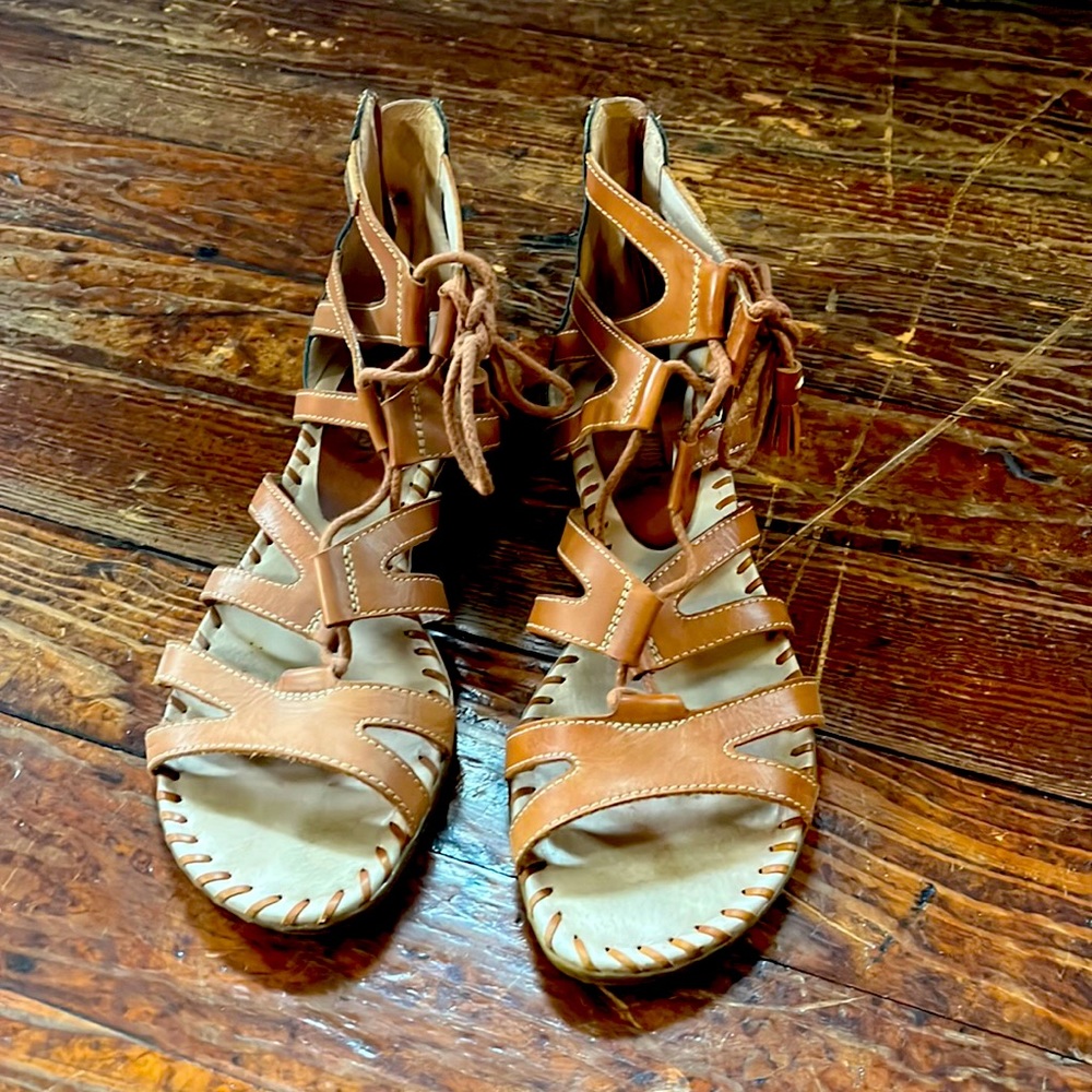 Pikolinos sandals